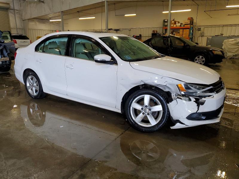 Photo 4 from auction – 2011 VOLKSWAGEN JETTA TDI with VIN 3VWLL7AJ6BM104414