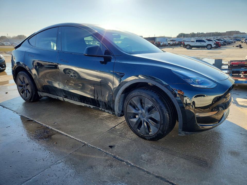 Photo 4 from auction – 2025 TESLA MODEL Y with VIN 7SAYGDEEXSF305300
