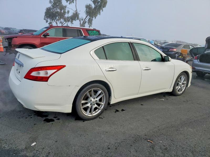 Photo 3 from auction – 2010 NISSAN MAXIMA with VIN 1N4AA5AP3AC842072