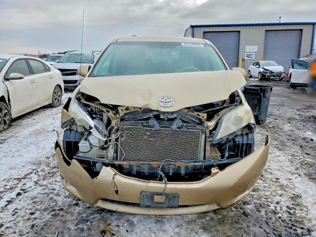 Photo 5 from auction – 2011 TOYOTA SIENNA LE with VIN 5TDKK3DC6BS037417