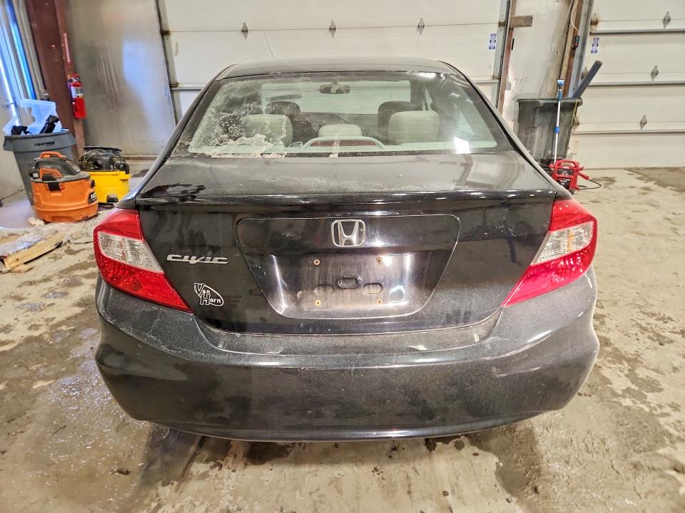 Photo 6 from auction – 2012 HONDA CIVIC with VIN 19XFB2E5XCE064918