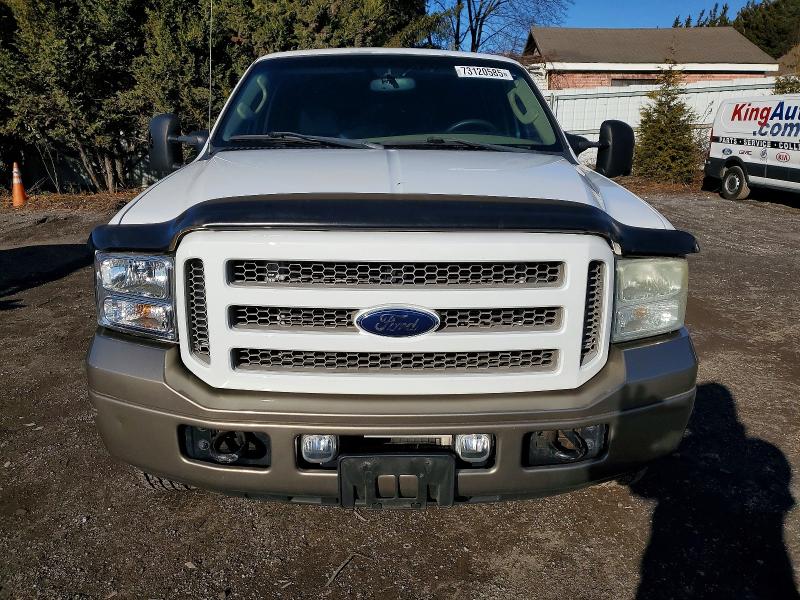 Photo 5 from auction – 2005 FORD EXCURSION with VIN 1FMSU45PX5EB69541
