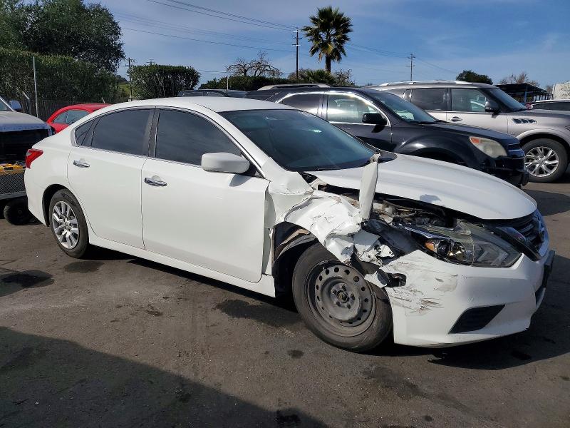 Photo 4 from auction – 2016 NISSAN ALTIMA with VIN 1N4AL3AP8GC211910