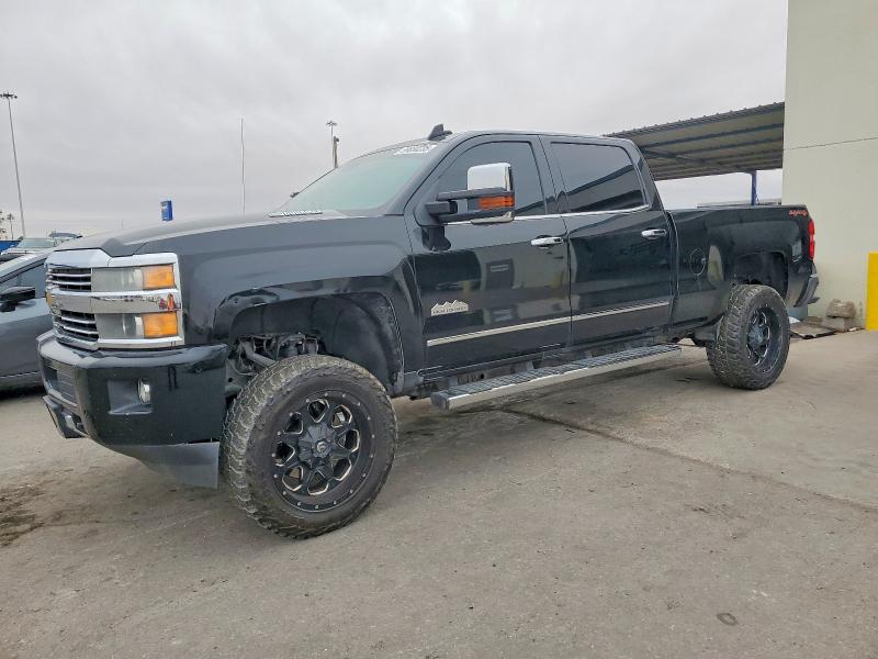CHEVROLET SILVERADO 2015 with VIN 1GC1KXE84FF543668 - Photo from auction