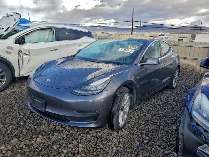 TESLA MODEL 3 2018 with VIN 5YJ3E1EA7JF017578 - Photo from auction
