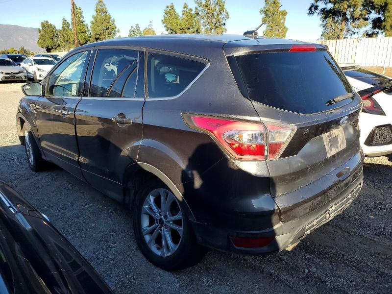 Photo 2 from auction – 2017 FORD ESCAPE with VIN 1FMCU0G95HUA82832