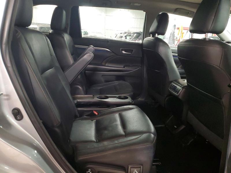 Photo 10 from auction – 2018 TOYOTA HIGHLANDER with VIN 5TDDZRFH2JS854771