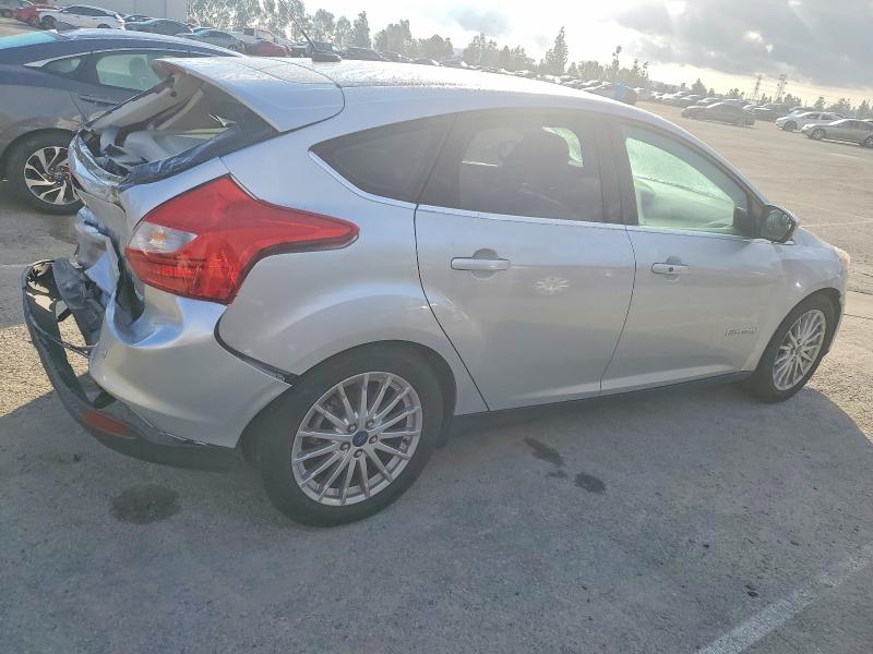 Photo 3 from auction – 2014 FORD FOCUS BEV with VIN 1FADP3R49EL341588