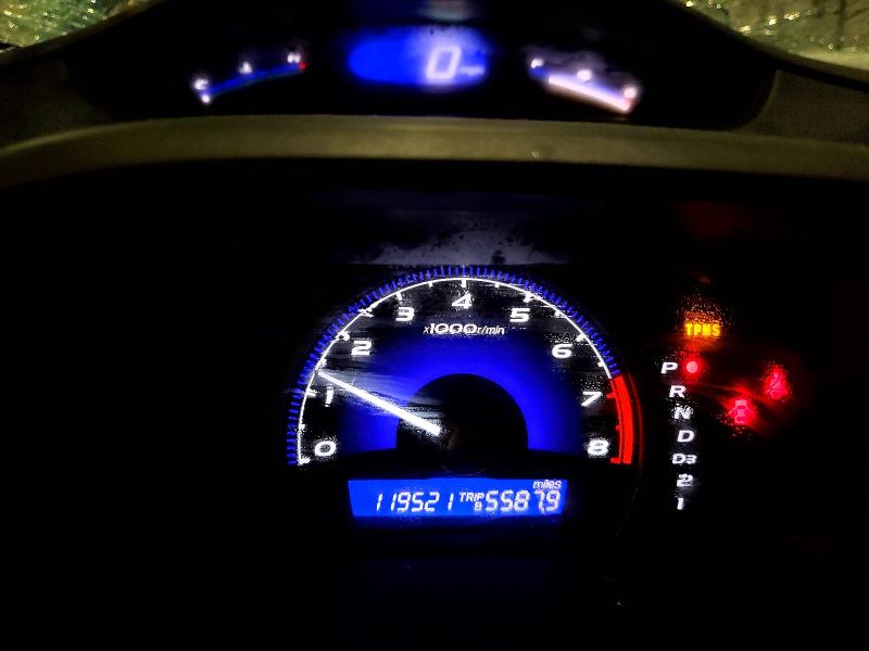 Photo 9 from auction – 2011 HONDA CIVIC LX with VIN 19XFA1F58BE028820
