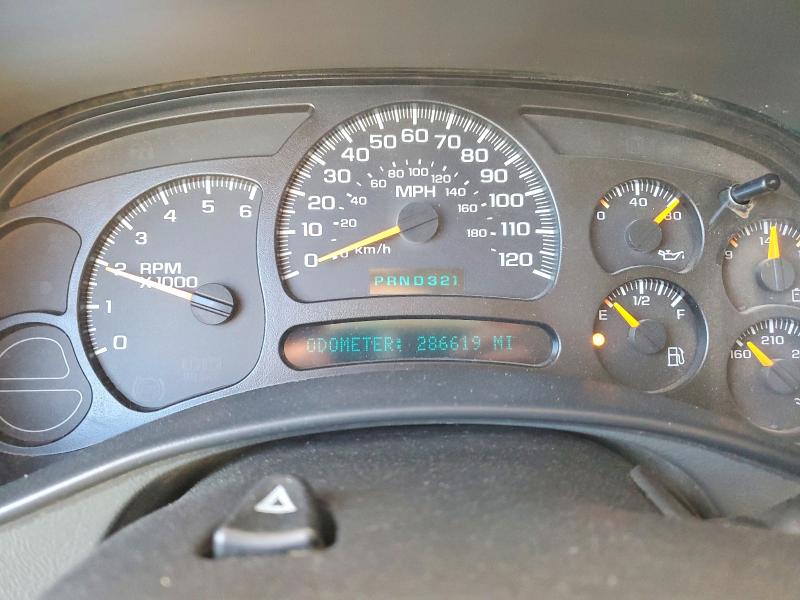 Photo 9 from auction – 2004 GMC YUKON with VIN 1GKEK13Z24R198019