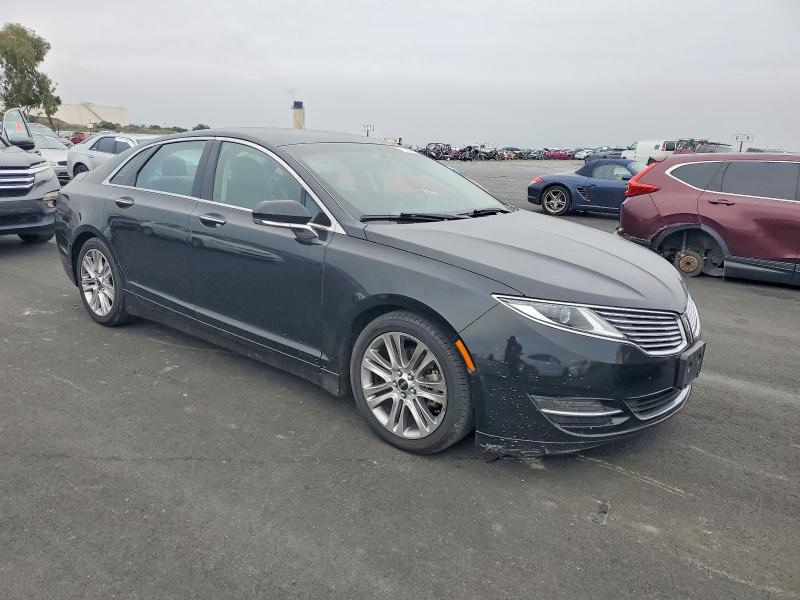 Photo 4 from auction – 2016 LINCOLN MKZ with VIN 3LN6L2LUXGR622493