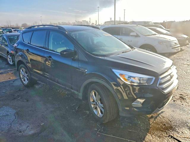 Photo 4 from auction – 2018 FORD ESCAPE with VIN 1FMCU0GD2JUD27824