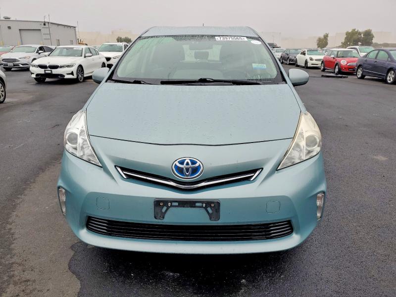 Photo 5 from auction – 2013 TOYOTA PRIUS V with VIN JTDZN3EU4D3245958