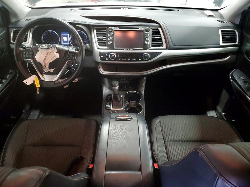 Foto 8 de la subasta – 2018 TOYOTA HIGHLANDER con VIN 5TDBZRFH8JS827579
