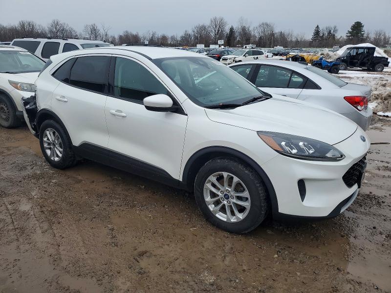 Photo 4 from auction – 2020 FORD ESCAPE with VIN 1FMCU9G67LUA27382