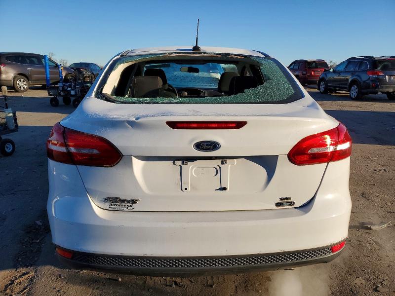 Photo 6 from auction – 2016 FORD FOCUS SE with VIN 1FADP3FE0GL237040