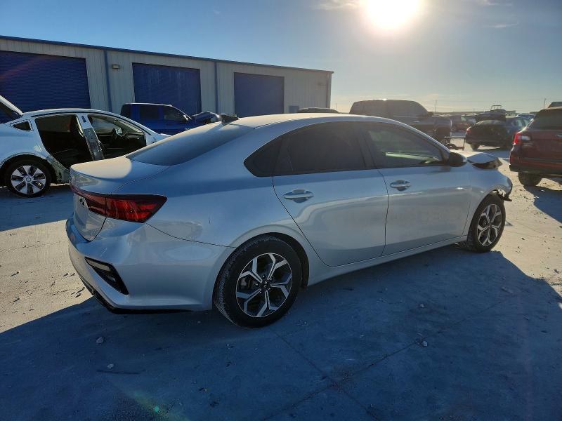 Photo 3 from auction – 2021 KIA FORTE with VIN 3KPF24AD3ME309522