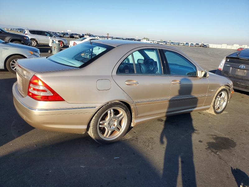Photo 3 from auction – 2002 MERCEDES-BENZ C with VIN WDBRF65J72F212967