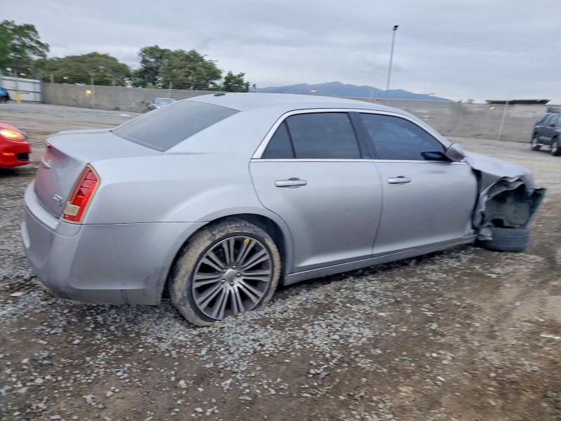 Photo 3 from auction – 2013 CHRYSLER 300 with VIN 2C3CCABG6DH738878