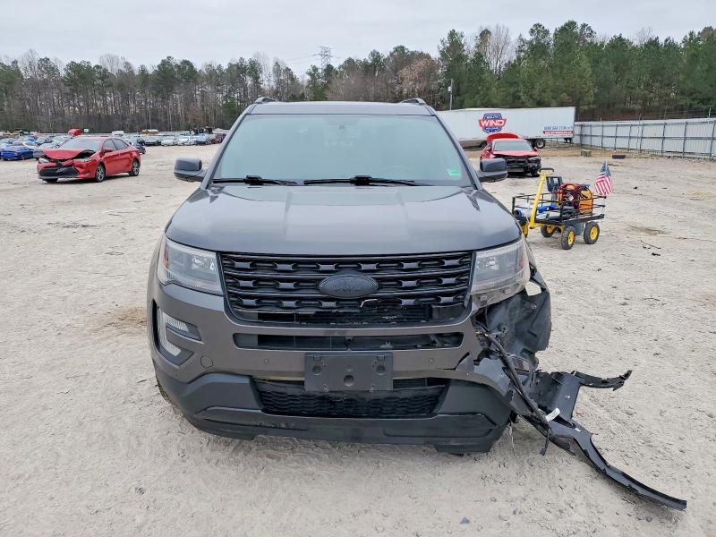 Photo 5 from auction – 2017 FORD EXPLORER with VIN 1FM5K8GT2HGD66023