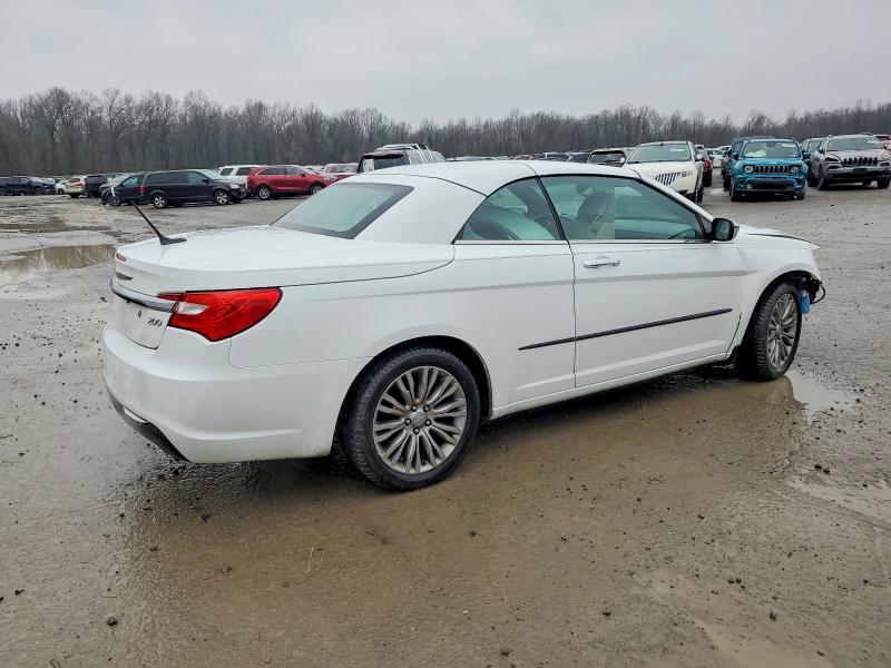 Photo 3 from auction – 2013 CHRYSLER 200 with VIN 1C3BCBFG8DN584158