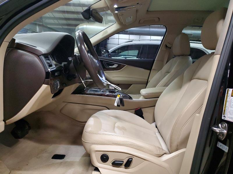 Photo 7 from auction – 2018 AUDI Q7 PREMIUM with VIN WA1LAAF78JD043848