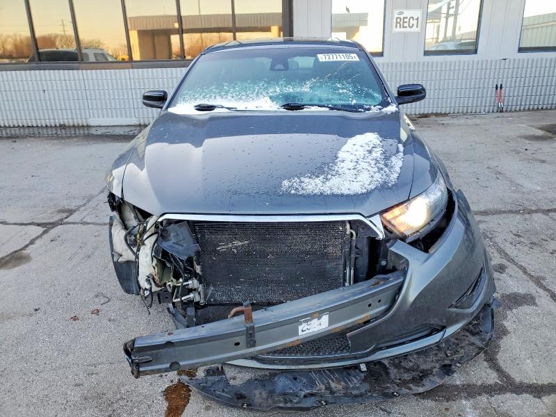 Photo 5 from auction – 2016 FORD TAURUS SHO with VIN 1FAHP2KT1GG146948