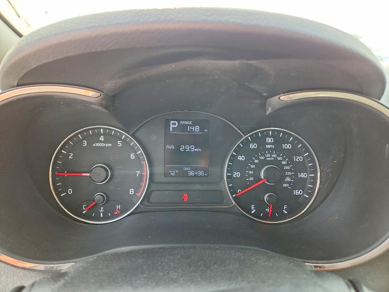 Photo 9 from auction – 2017 KIA FORTE LX with VIN 3KPFK4A74HE038907