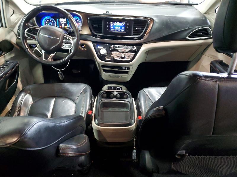 Photo 8 from auction – 2017 CHRYSLER PACIFICA with VIN 2C4RC1BG1HR832589