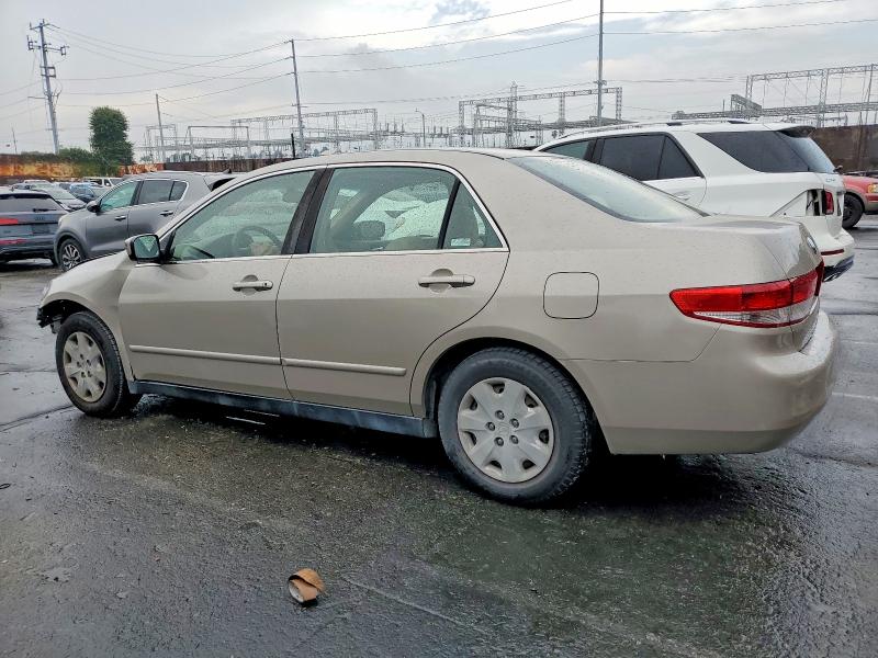 Photo 2 from auction – 2004 HONDA ACCORD with VIN JHMCM56374C000953