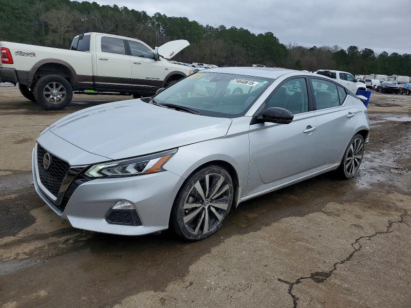 NISSAN ALTIMA SR 2020 with VIN 1N4BL4CV7LN303062 - Photo from auction