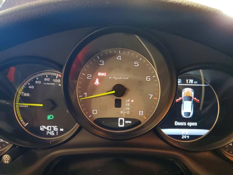 Photo 9 from auction – 2015 PORSCHE PANAMERA S with VIN WP0AD2A77FL040633