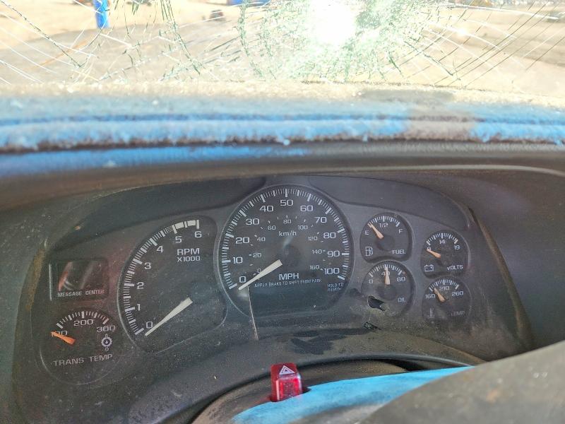 Photo 9 from auction – 2001 CHEVROLET SILVERADO with VIN 1GCHC23G81F205062