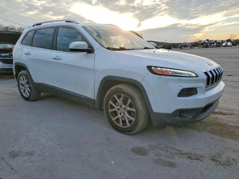 Photo 4 from auction – 2016 JEEP CHEROKEE L with VIN 1C4PJLCB4GW260080