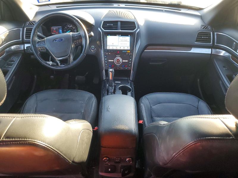Photo 8 from auction – 2017 FORD EXPLORER L with VIN 1FM5K7F8XHGD86141