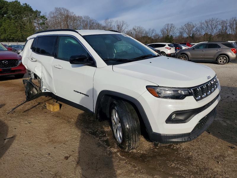 Photo 4 from auction – 2024 JEEP COMPASS LA with VIN 3C4NJDBN9RT138980