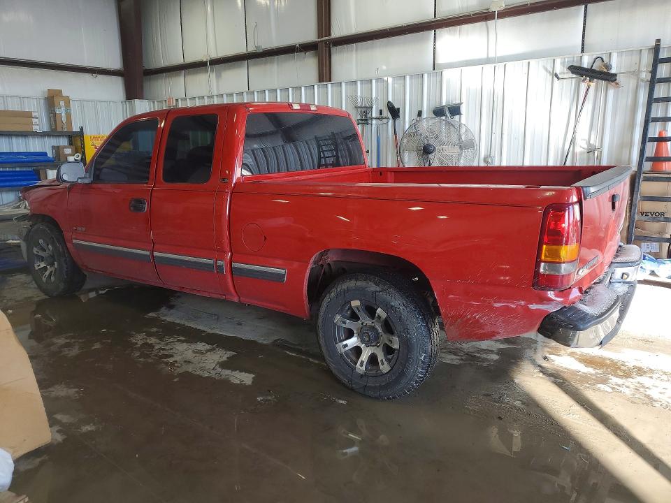 Photo 2 from auction – 2002 CHEVROLET SILVERADO with VIN 2GCEC19T321232406