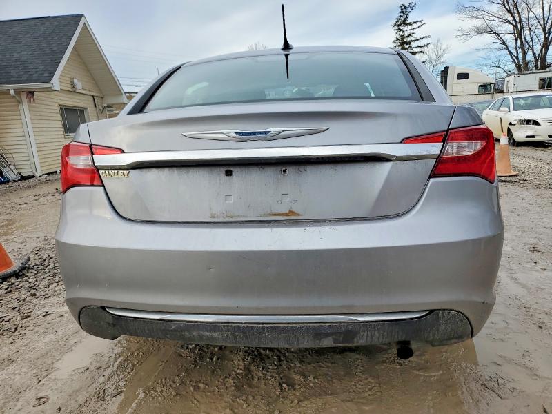 Photo 6 from auction – 2013 CHRYSLER 200 LX with VIN 1C3CCBAB2DN762114