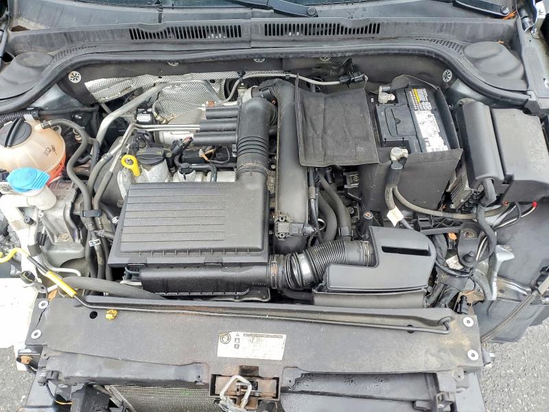 Photo 11 from auction – 2017 VOLKSWAGEN JETTA with VIN 3VWDB7AJ1HM405933