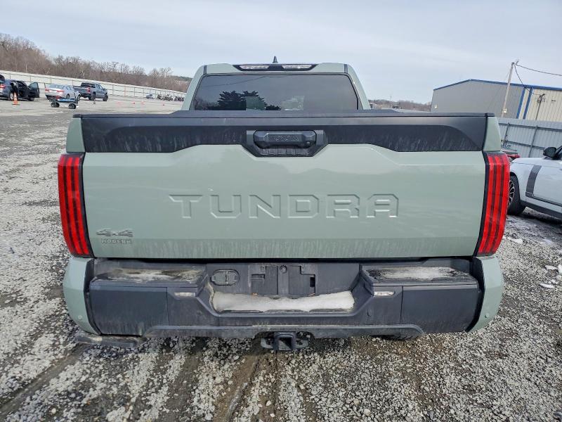 Photo 6 from auction – 2024 TOYOTA TUNDRA with VIN 5TFLA5EC6RX033728