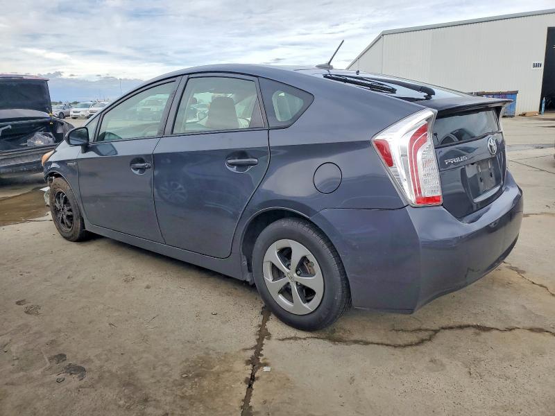 Photo 2 from auction – 2013 TOYOTA PRIUS with VIN JTDKN3DU3D5636445