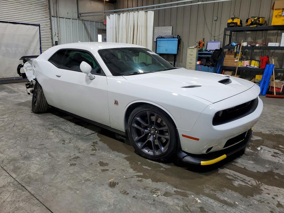 Photo 4 from auction – 2023 DODGE CHALLENGER with VIN 2C3CDZFJ9PH667777