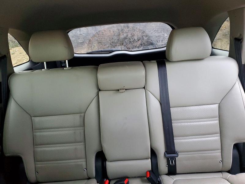 Photo 10 from auction – 2017 KIA SORENTO EX with VIN 5XYPHDA52HG227396