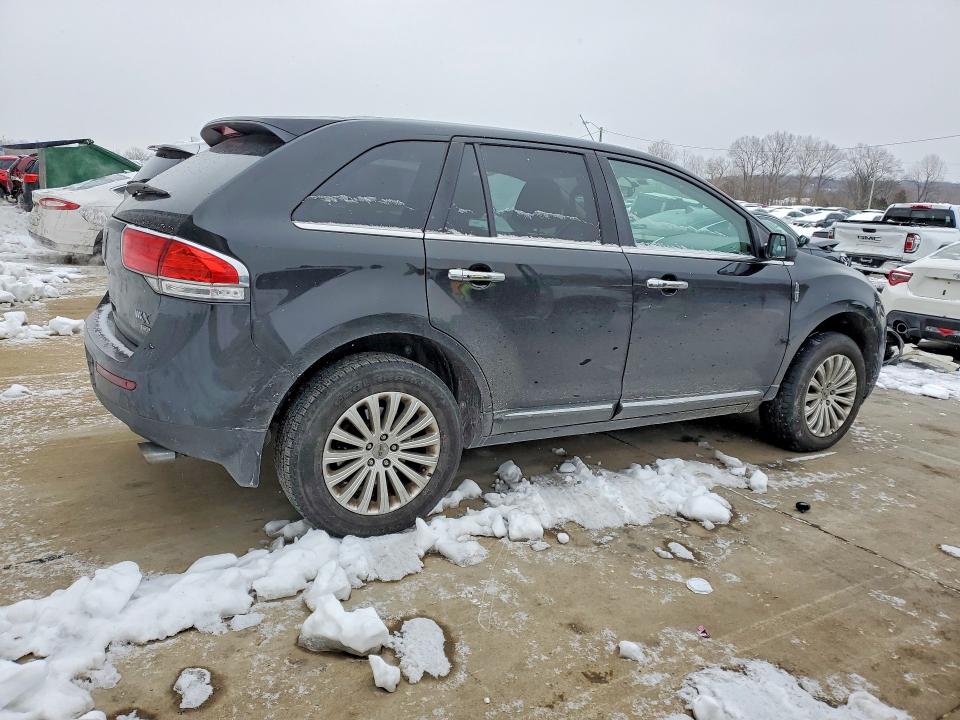Photo 3 from auction – 2014 LINCOLN MKX with VIN 2LMDJ8JK0EBL09633