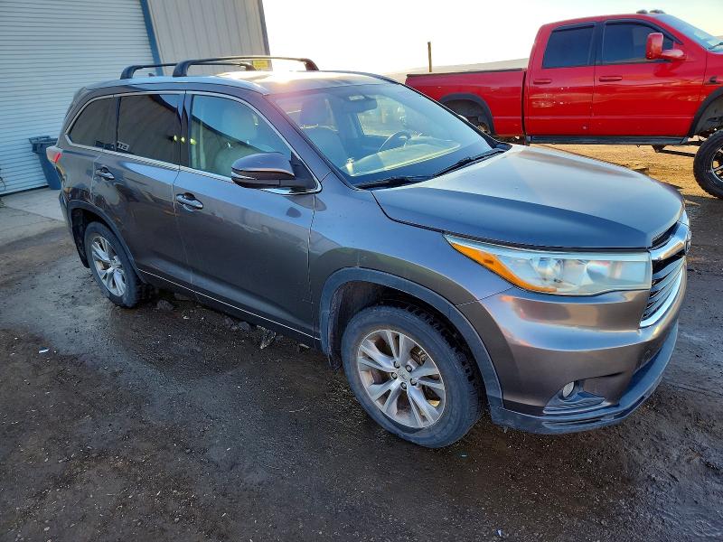 Photo 4 from auction – 2015 TOYOTA HIGHLANDER with VIN 5TDJKRFH0FS092863