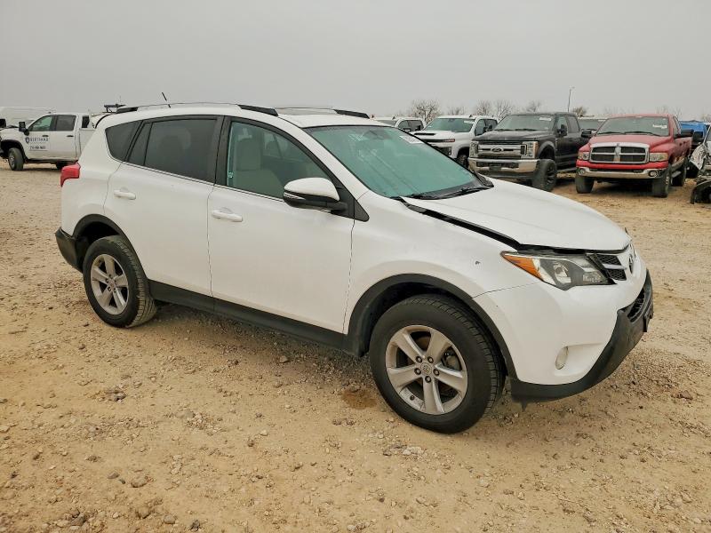 Photo 4 from auction – 2014 TOYOTA RAV4 XLE with VIN 2T3WFREV0EW117386