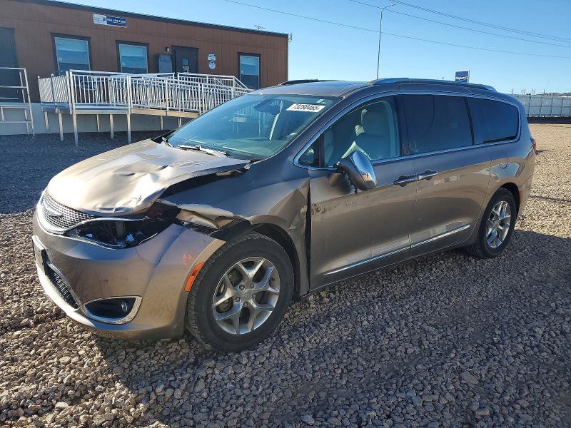 CHRYSLER PACIFICA L 2018 with VIN 2C4RC1GG8JR107831 - Photo from auction