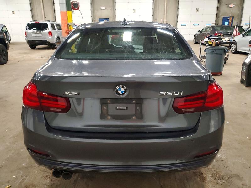 صورة رقم 6 من المزاد - 2018 BMW 330 XI مع VIN WBA8D9C5XJEM33684