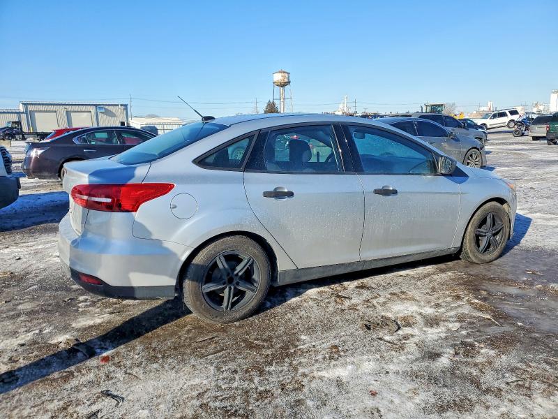 Photo 3 from auction – 2016 FORD FOCUS with VIN 1FADP3E29GL305004