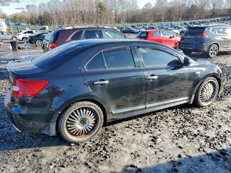 Photo 3 from auction – 2011 SUZUKI KIZASHI SP with VIN JS2RF9A80B6110096